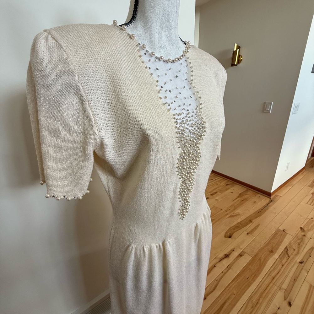 Hottest vintage cream dress I never wore- deep V - Picture 3 of 12
